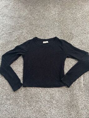 Abercrombie & Fitch Black Ribbed Crewneck Crop Top